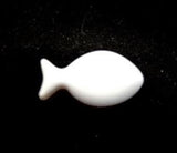 B11455 16mm White Fish Shape Novelty Shank Button - Ribbonmoon