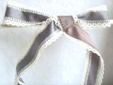 R3268 32mm Slate Grey Centre with Linen Lace Borders - Ribbonmoon