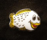 B15137 17mm Fish Shaped Novelty Shank Button - Ribbonmoon