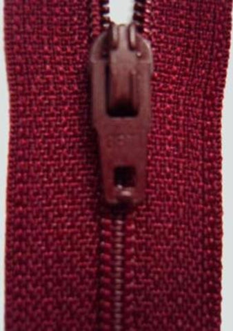 Z2119 76cm Burgundy Optilon Nylon No.3 Closed End Zip