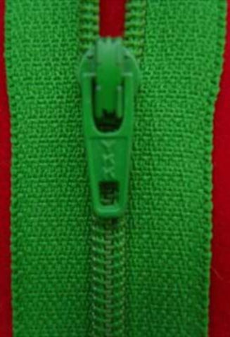 Z1141 YKK 18cm Dusky Emerald Nylon No.3 Closed End Zip - Ribbonmoon