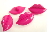 B18150 24mm Bright Pink Sexy Lips Design Novelty Shank Button