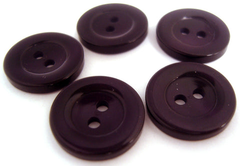 B10277 18mm Tonal Blackberry Pearlised Polyester 2 Hole Button