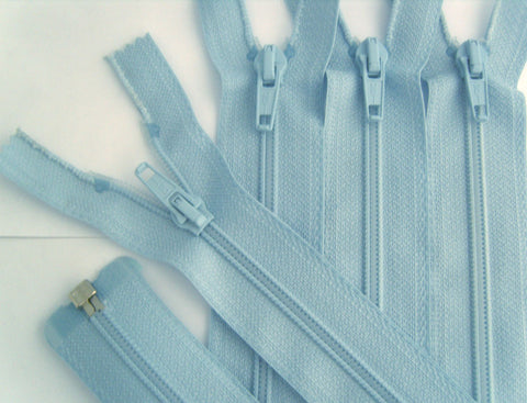 Z2618 Optilon 71cm Pale Blue Nylon No.5 Open End Zip