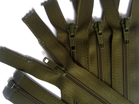 Z1524 Optilon 56cm Olive Green Nylon No.5 Open End Zip