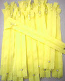 Z3142C 18cm Primrose Nylon No.3 Pin Lock Closed End Zips - Ribbonmoon