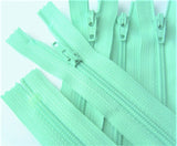 Z4350L YKK 18cm Very Pale Aqua Nylon No.3 Closed End Zip